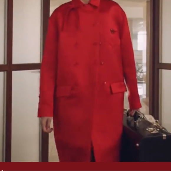 PRADA - Picture 2 of 2